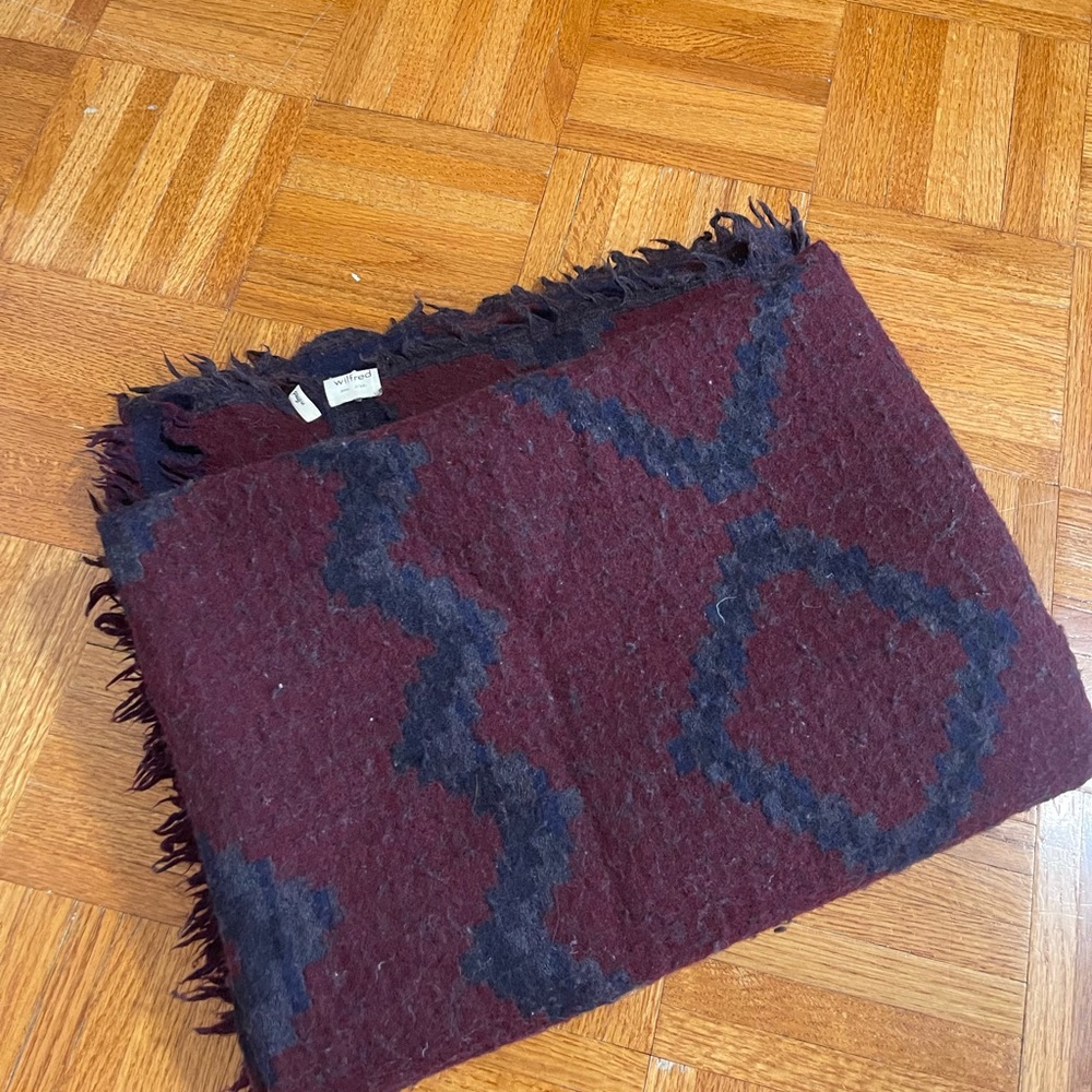 Aritzia wilfred scarf